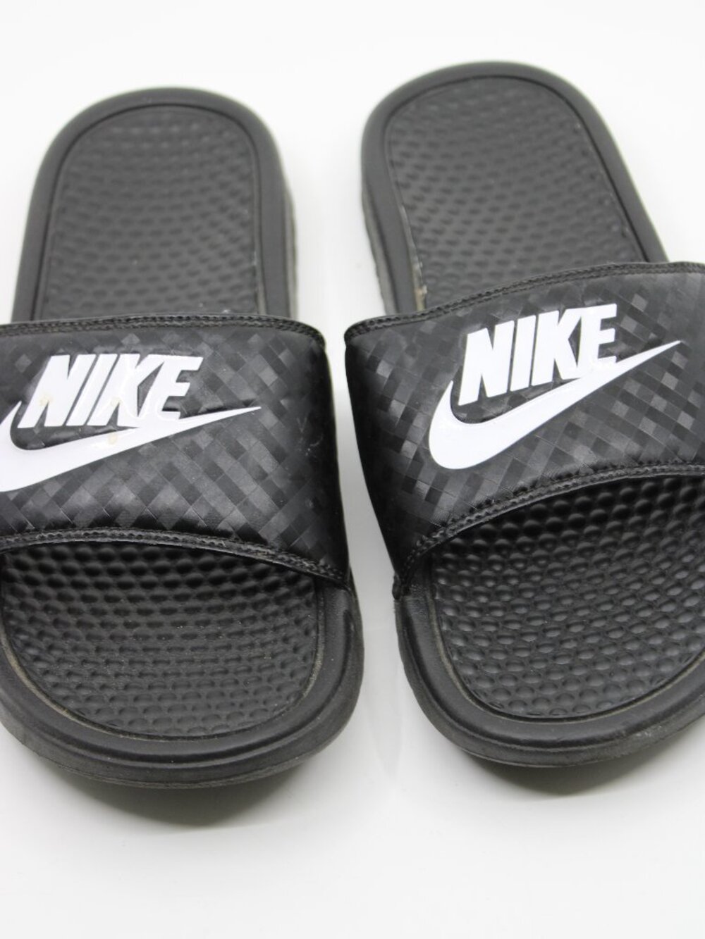 Nike Women Sandals Slip on Black SZ 9M" Casual Cushion Summer